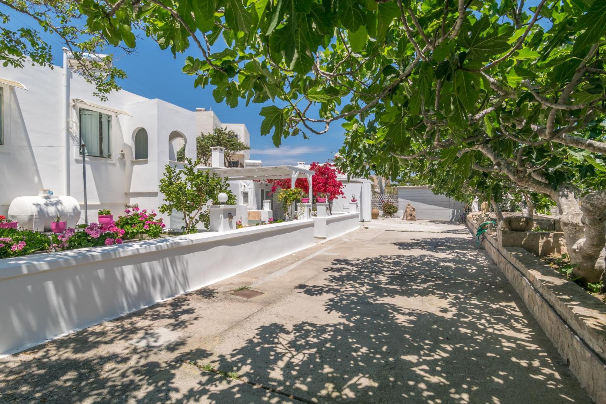 Lina And Babis' Home Adamantas  Exterior foto