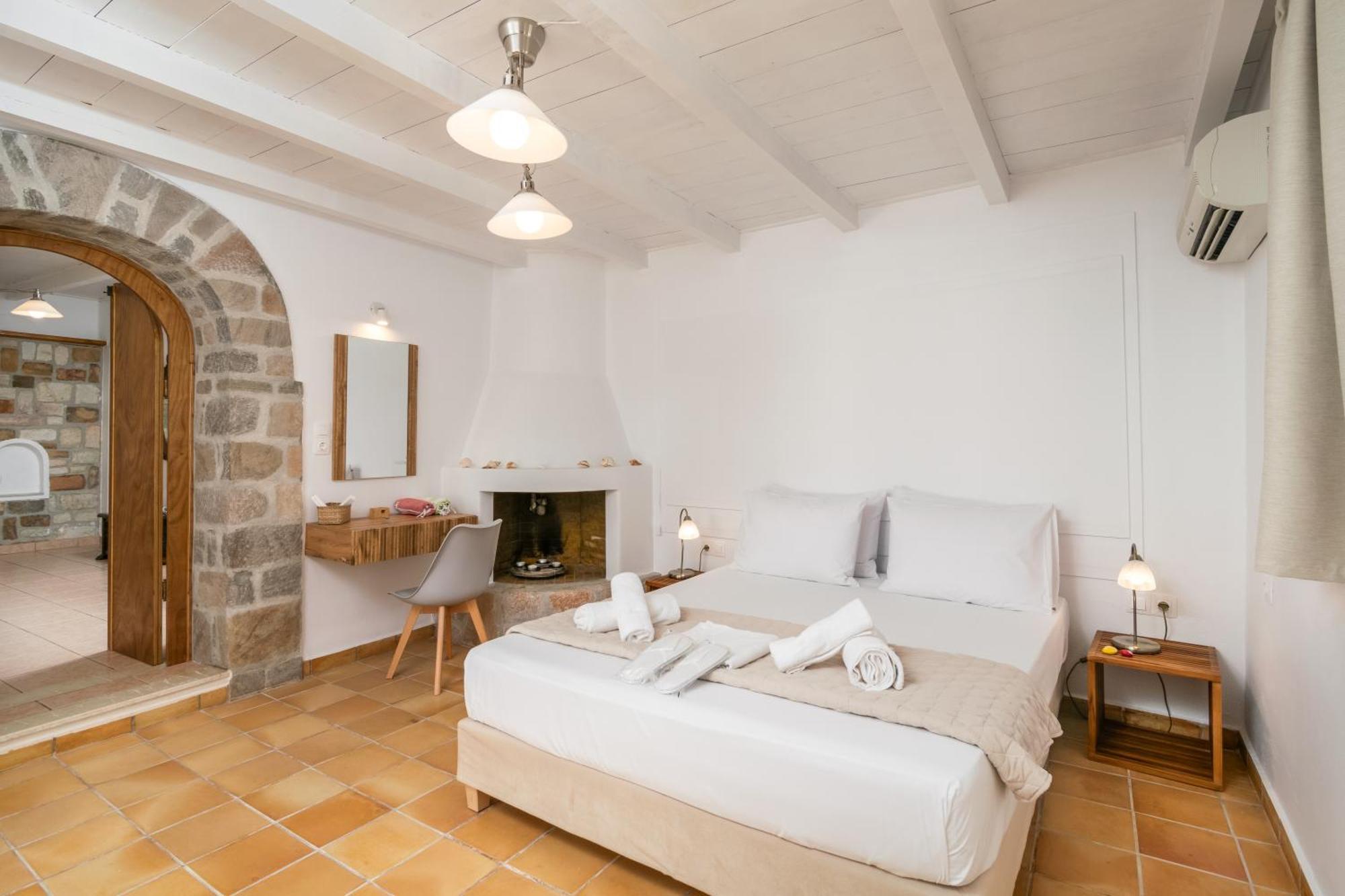 Lina And Babis' Home Adamantas  Exterior foto
