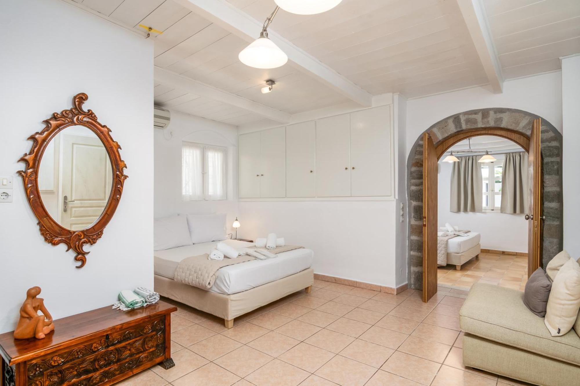 Lina And Babis' Home Adamantas  Exterior foto